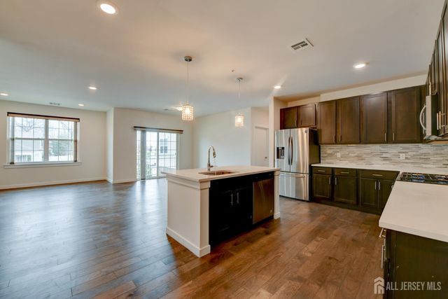 722 Lorhan Drive, Piscataway, NJ 08854