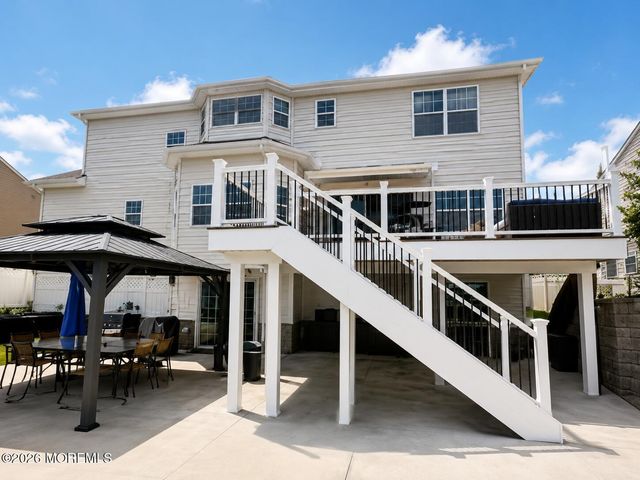 12 Jamie Court, Barnegat, NJ 08005