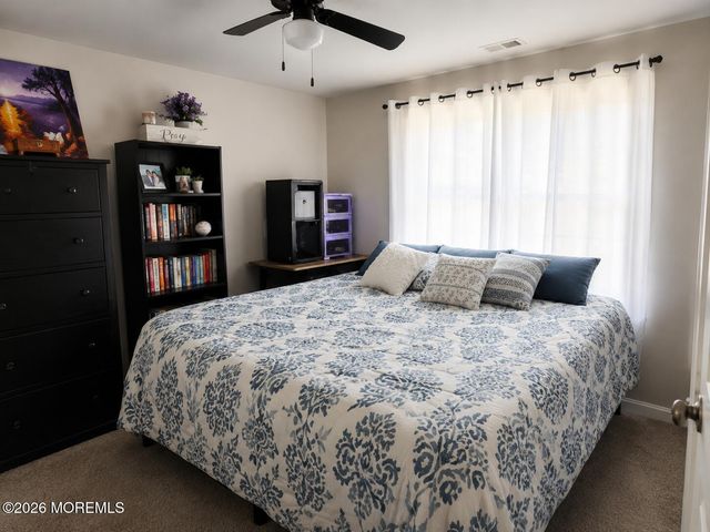 12 Jamie Court, Barnegat, NJ 08005