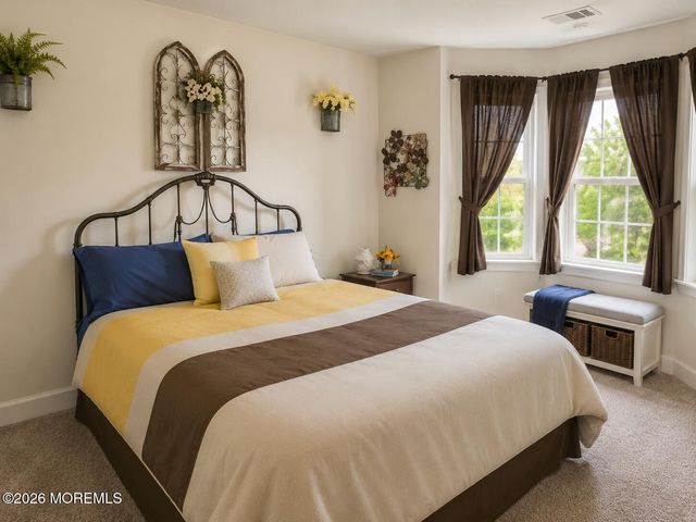 12 Jamie Court, Barnegat, NJ 08005
