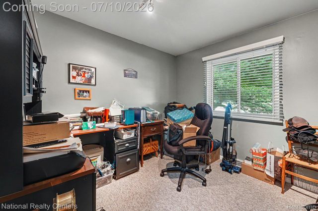 4771 Hatchery Road, Waterford Charter Township, MI 48329