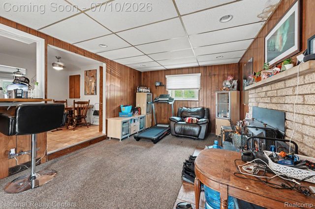 4771 Hatchery Road, Waterford Charter Township, MI 48329