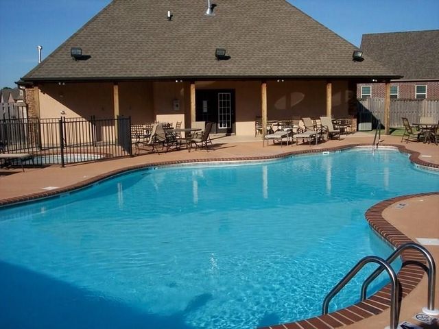1051 Hunters Pointe, Bentonville, AR 72713