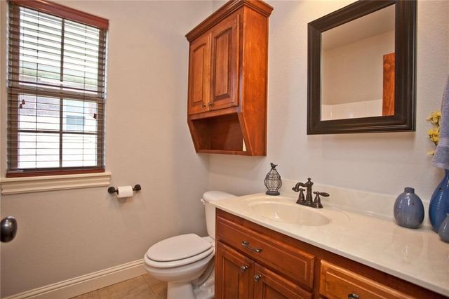 1051 Hunters Pointe, Bentonville, AR 72713