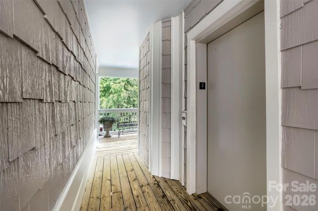 706 Northeast Drive 3, Davidson, NC 28036
