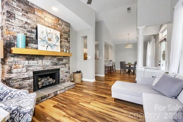 706 Northeast Drive 3, Davidson, NC 28036