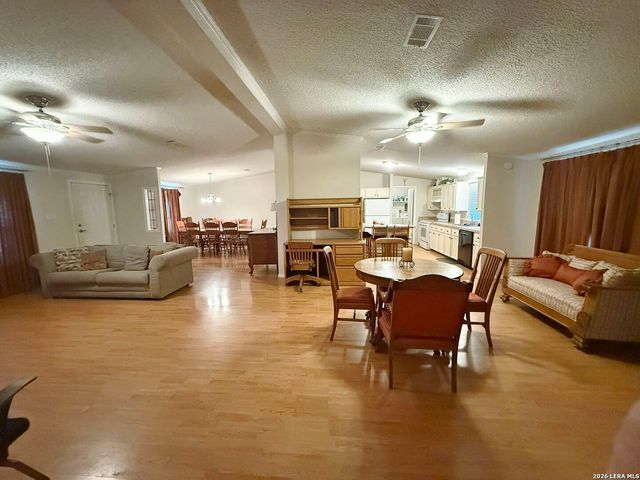 450 Hancock, Canyon Lake, TX 78133