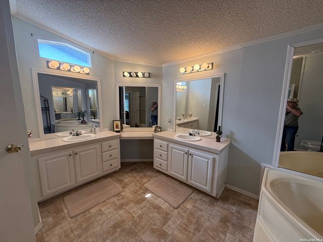 450 Hancock, Canyon Lake, TX 78133