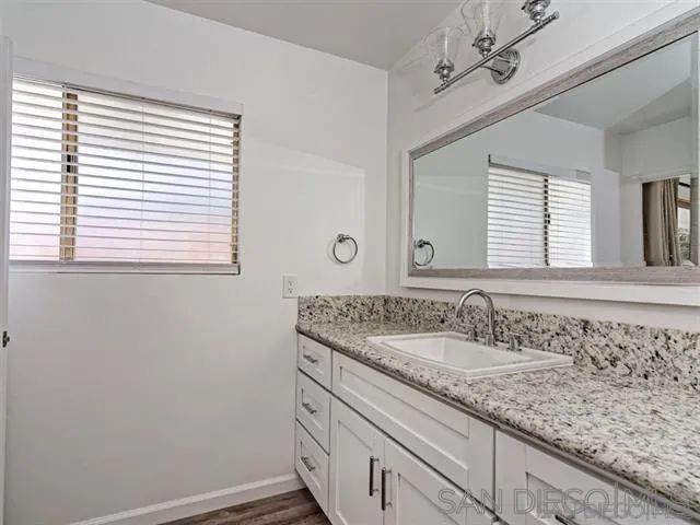 1990 Golden Circle, Escondido, CA 92026