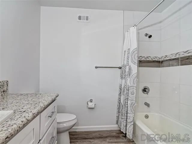 1990 Golden Circle, Escondido, CA 92026