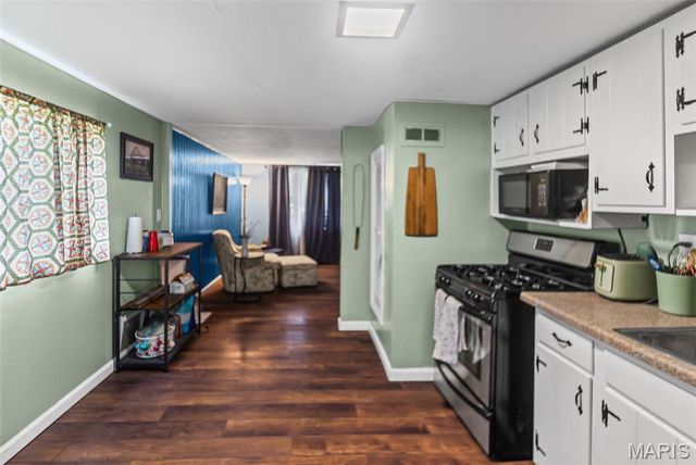 2120 Miracle Avenue, Granite City, IL 62040