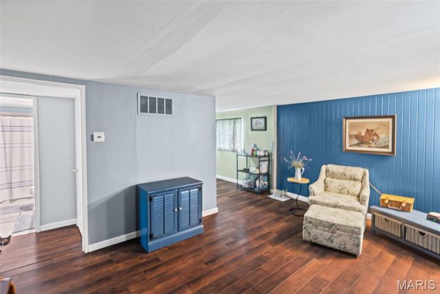 2120 Miracle Avenue, Granite City, IL 62040
