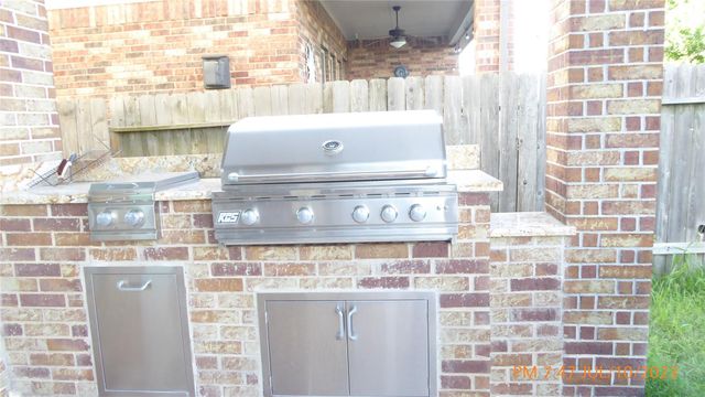 21710 Avalon Queen Drive, Spring, TX 77379