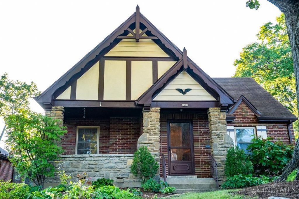 5923 Beacraft Avenue, Cincinnati, OH 45213