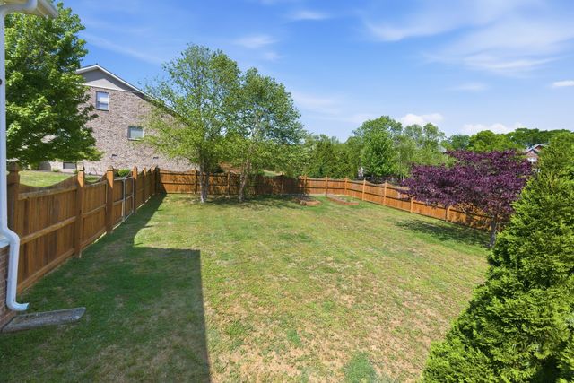 511 Cherry Blossom Way, Lebanon, TN 37087