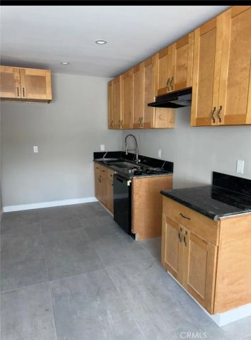 5138 Newcastle, Encino, CA 91316