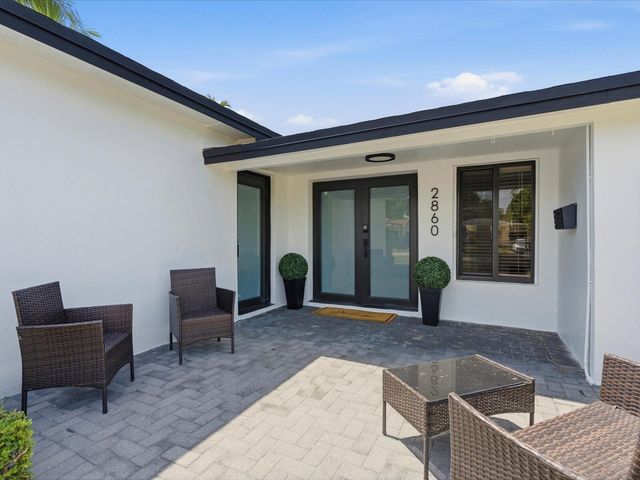 2860 Monroe Street, Hollywood, FL 33020