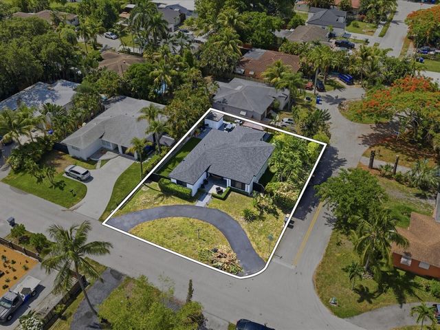 2860 Monroe Street, Hollywood, FL 33020
