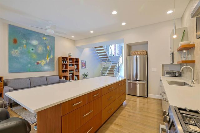 1325 Republic Street, Cincinnati, OH 45202