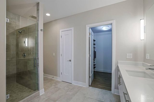 1325 Republic Street, Cincinnati, OH 45202