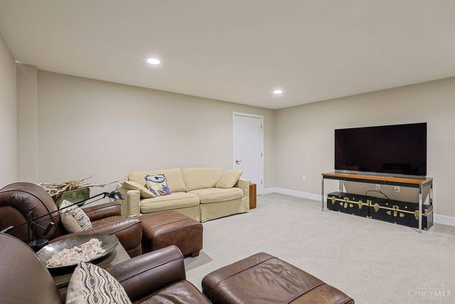 1325 Republic Street, Cincinnati, OH 45202