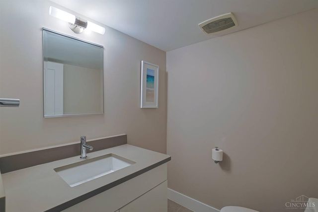 1325 Republic Street, Cincinnati, OH 45202