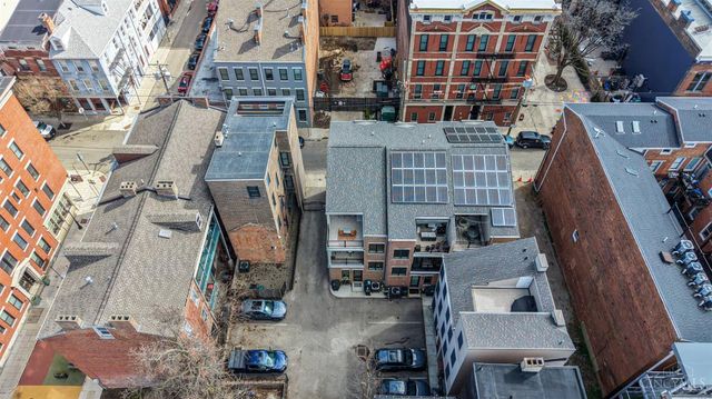 1325 Republic Street, Cincinnati, OH 45202