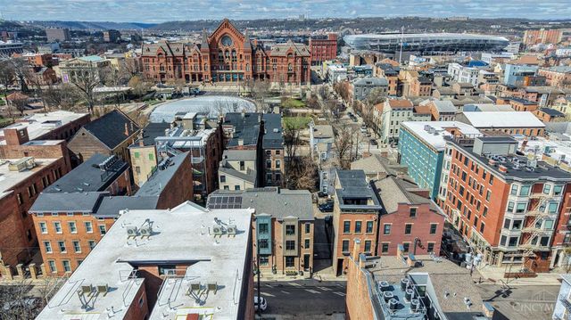 1325 Republic Street, Cincinnati, OH 45202