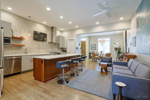 1325 Republic Street, Cincinnati, OH 45202