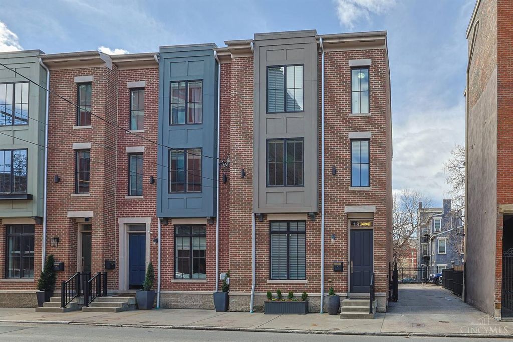 1325 Republic Street, Cincinnati, OH 45202