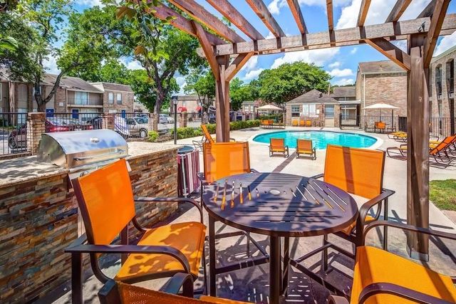 480 W Parker Road 50, Houston, TX 77091