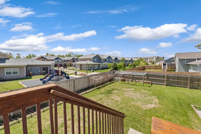 809 24th Avenue NW, Austin, MN 55912