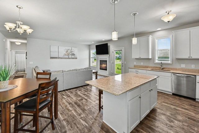 2901 Guinness DRIVE, Janesville, WI 53546