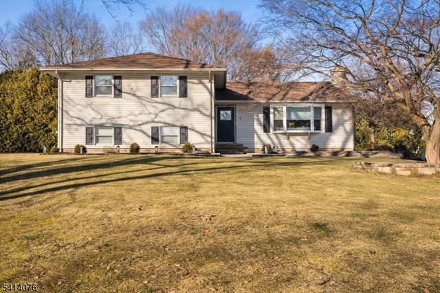 1 Briarcliff Rd, Morris Plains Boro, NJ 07950