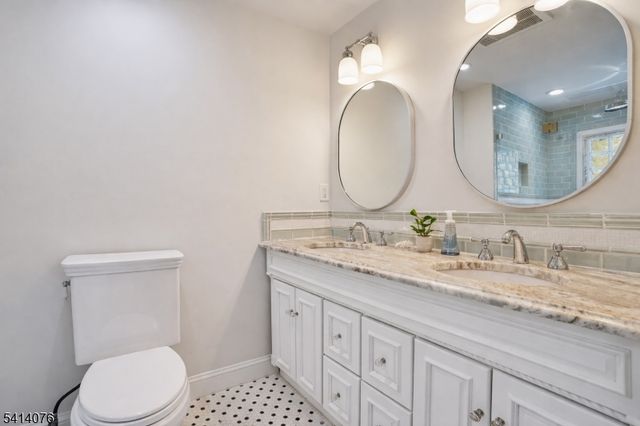 1 Briarcliff Rd, Morris Plains Boro, NJ 07950