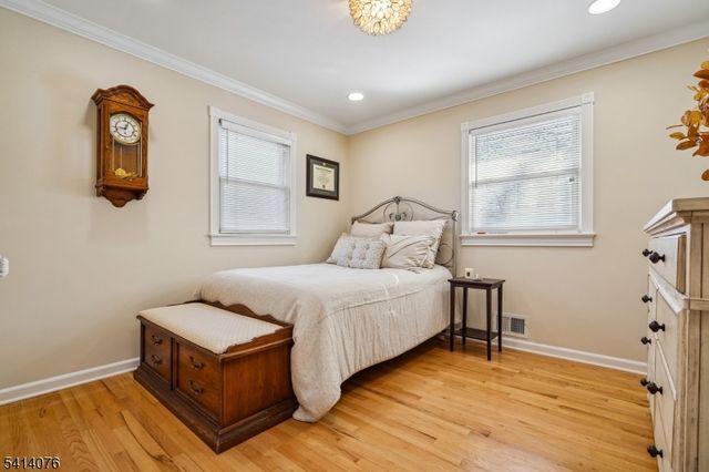 1 Briarcliff Rd, Morris Plains Boro, NJ 07950