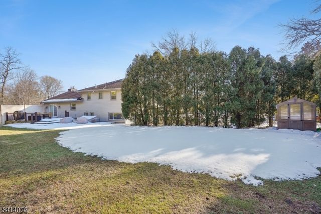 1 Briarcliff Rd, Morris Plains Boro, NJ 07950