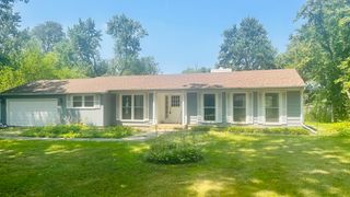 5S624 Vest Avenue, Naperville, IL 60563