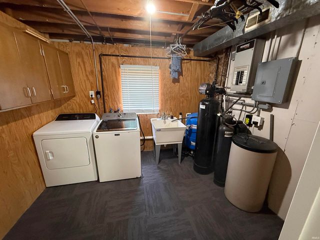 13226 County Line Road, Crown Point, IN 46307