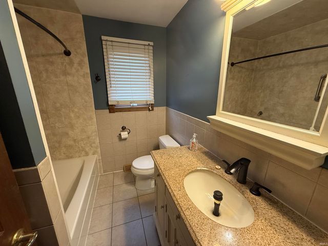 13226 County Line Road, Crown Point, IN 46307
