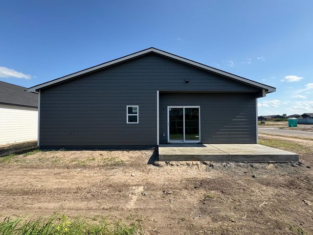 9217 E Creed St, Wichita, KS 67210