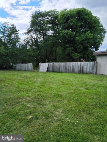 691 KECKLER RD, Harrisburg, PA 17111