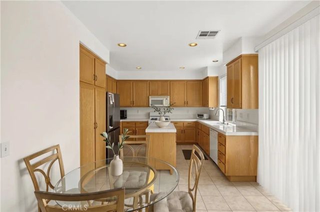 8200 Crebs, Reseda, CA 91335