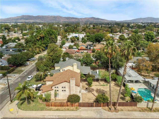 8200 Crebs, Reseda, CA 91335