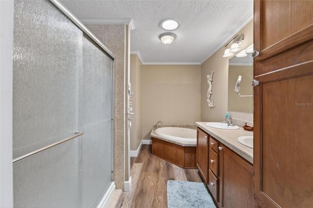 10039 STERLING AVENUE, Dade City, FL 33525