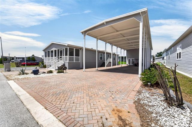 10039 STERLING AVENUE, Dade City, FL 33525