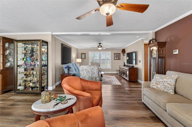 10039 STERLING AVENUE, Dade City, FL 33525