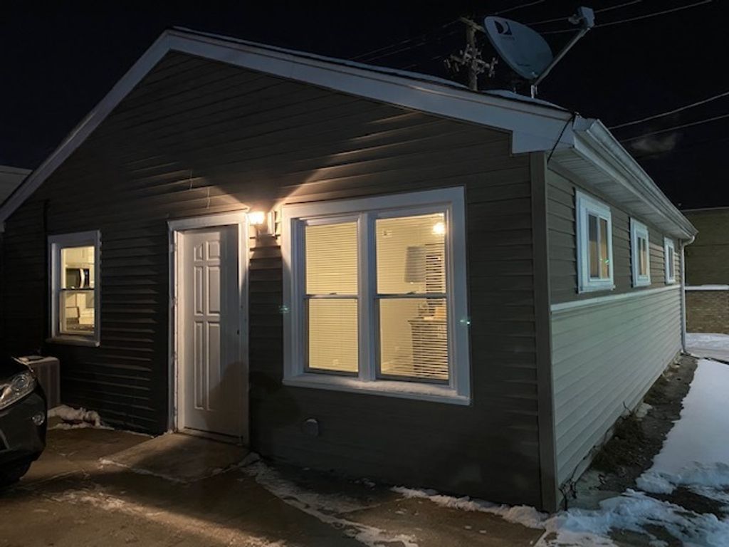 4417 N Nagle Avenue, Harwood Heights, IL 60706 — exterior
