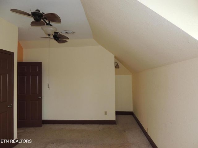 304 W 2Nd Ave, Friendsville, TN 37737