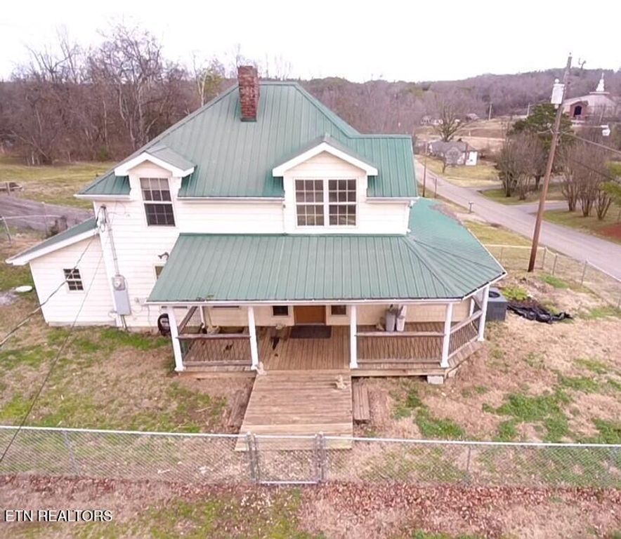 304 W 2Nd Ave, Friendsville, TN 37737